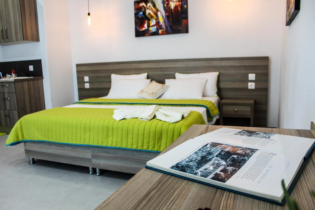 Mariza'S Guest House Скиатос Экстерьер фото
