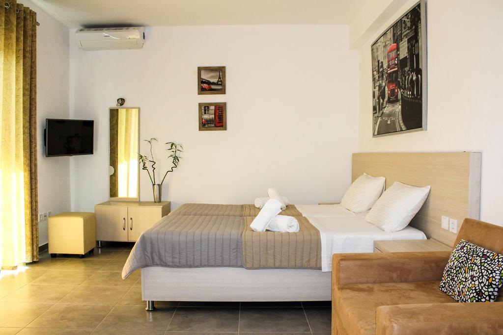 Mariza'S Guest House Скиатос Экстерьер фото