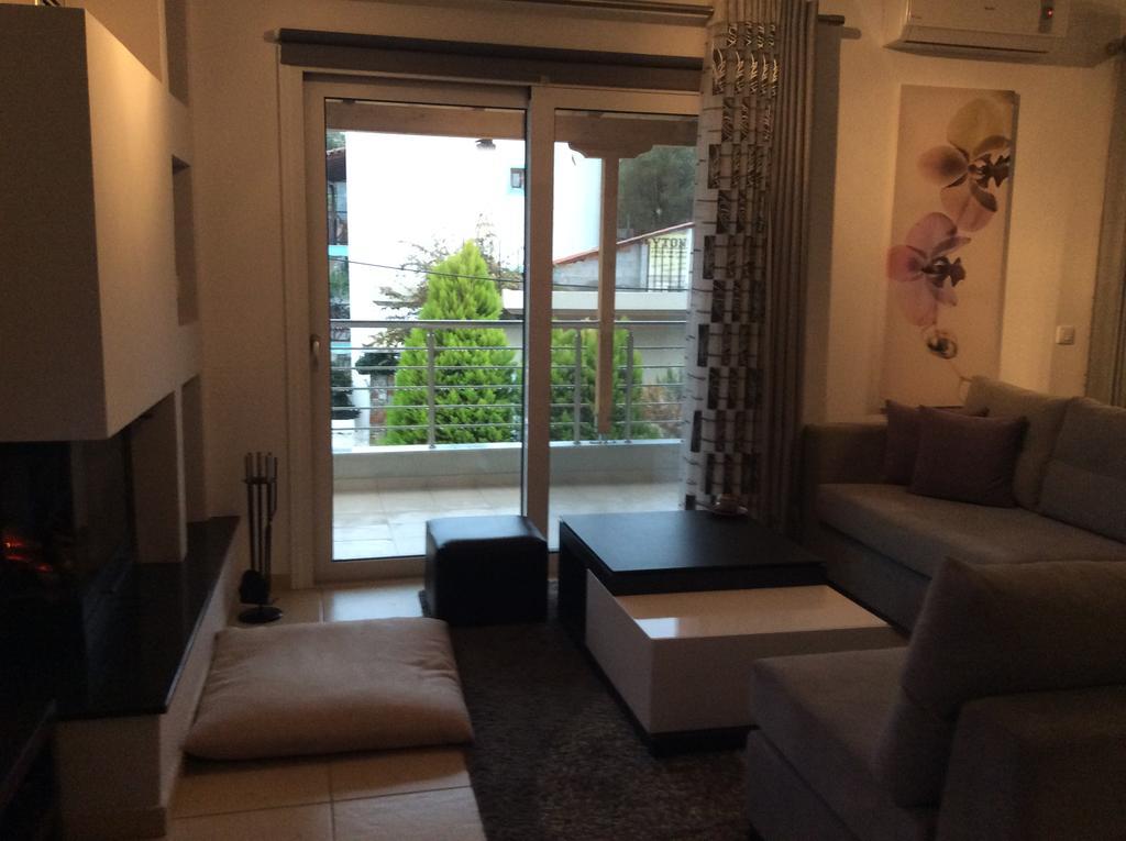 Mariza'S Guest House Скиатос Экстерьер фото